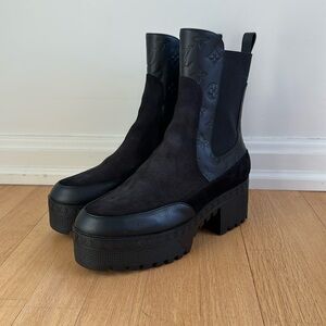 Women’s Louis Vuitton Laureate Platform Chelsea Boot